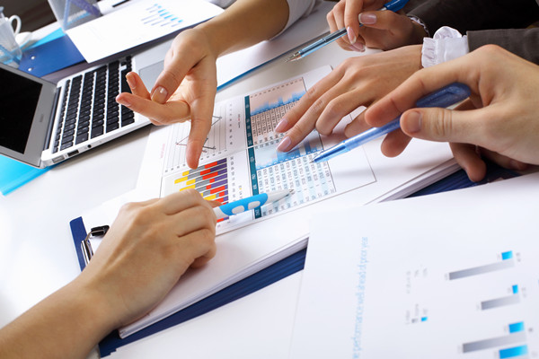 市場調(diào)研與預(yù)測:制定年度經(jīng)營計(jì)劃的必要環(huán)節(jié) 市場調(diào)研與預(yù)測:制定年度經(jīng)營計(jì)劃的必要環(huán)節(jié)