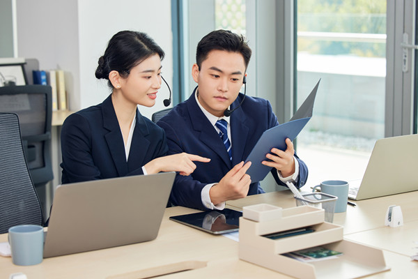 客戶服務(wù):優(yōu)質(zhì)的服務(wù)可以增加客戶滿意度和忠誠(chéng)度 客戶服務(wù):優(yōu)質(zhì)的服務(wù)可以增加客戶滿意度和忠誠(chéng)度