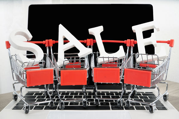 品牌戰(zhàn)略規(guī)劃：制定長(zhǎng)期發(fā)展規(guī)劃，確保品牌穩(wěn)健發(fā)展