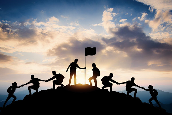 協(xié)同共進(jìn)，效能倍增：打造卓越團(tuán)隊(duì)，推動(dòng)組織發(fā)展