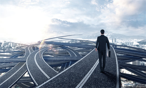 構(gòu)建高效集團管控模式，促進業(yè)務協(xié)同與資源整合